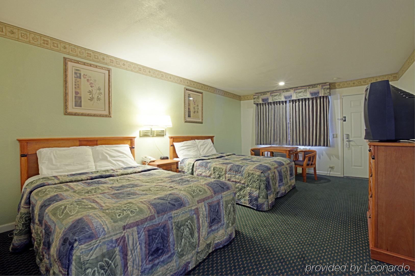 Journey Inn Уудланд Екстериор снимка