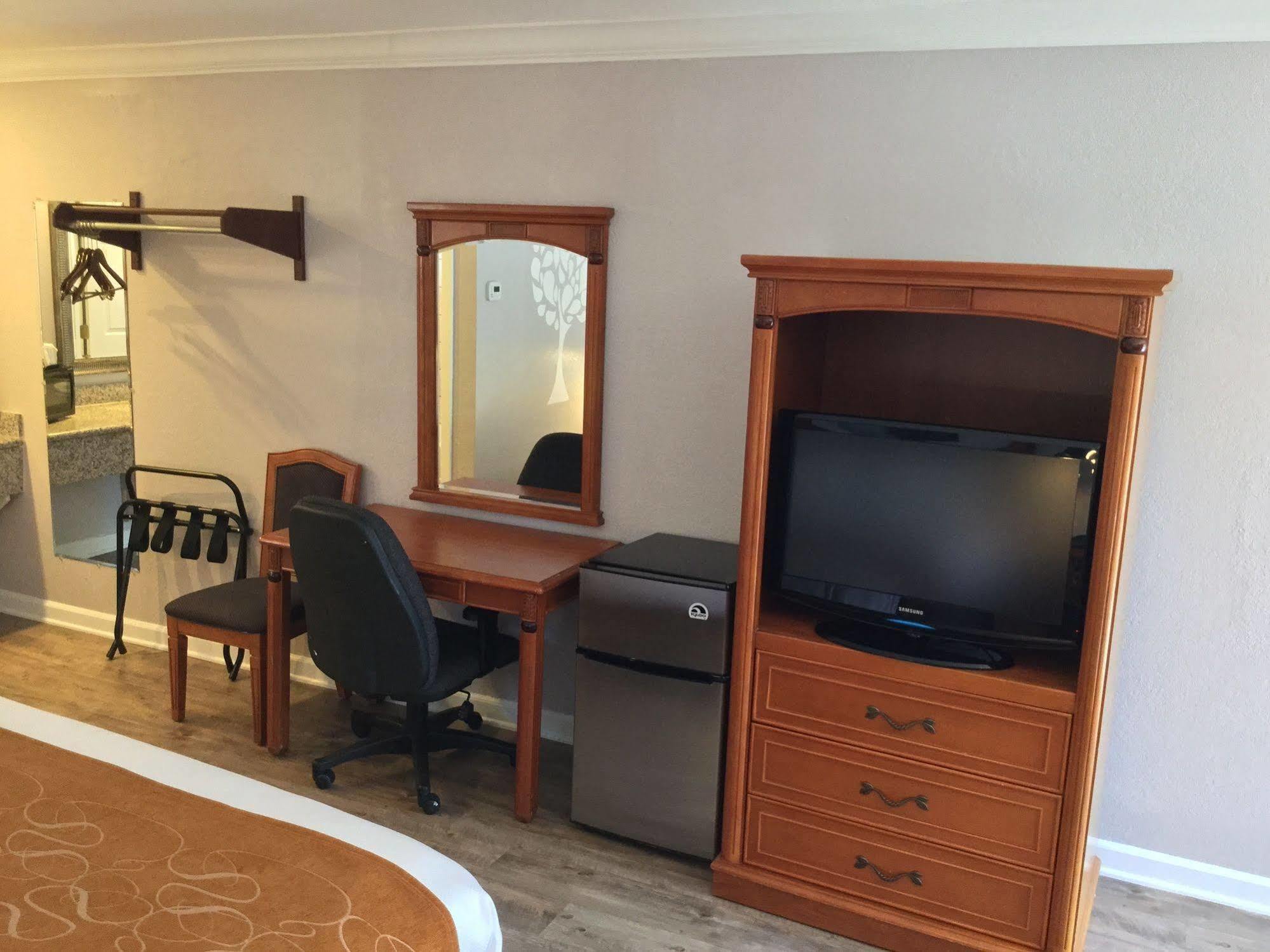 Journey Inn Уудланд Екстериор снимка
