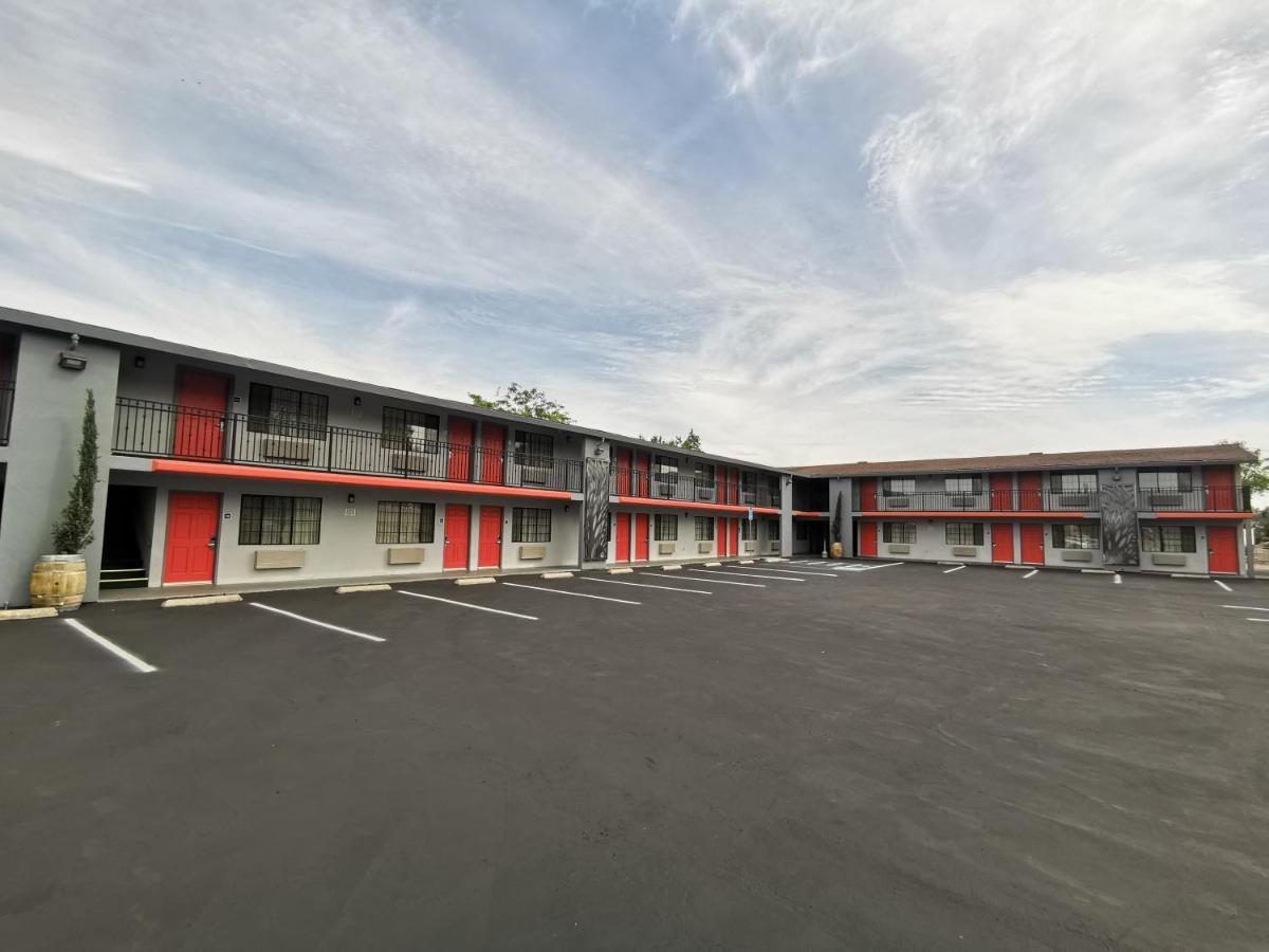 Journey Inn Уудланд Екстериор снимка