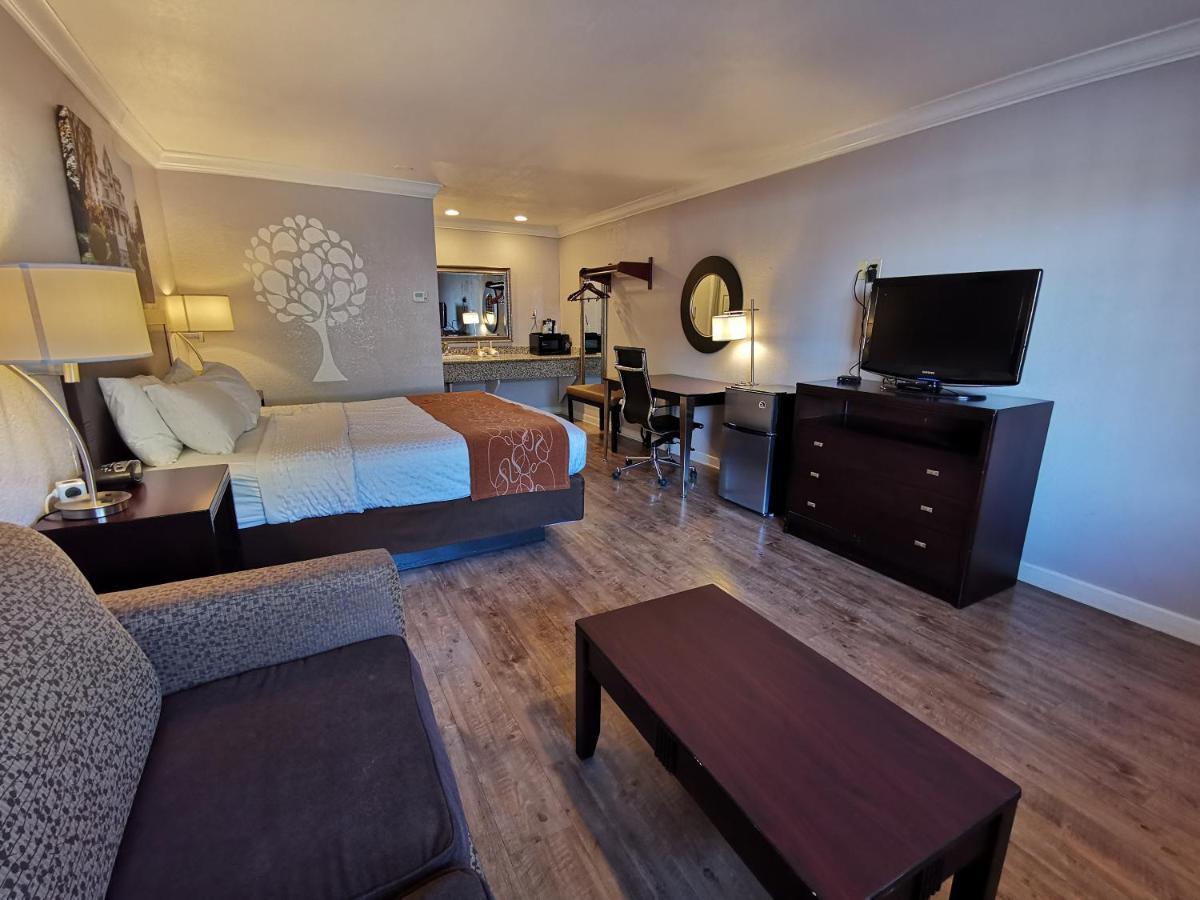 Journey Inn Уудланд Екстериор снимка